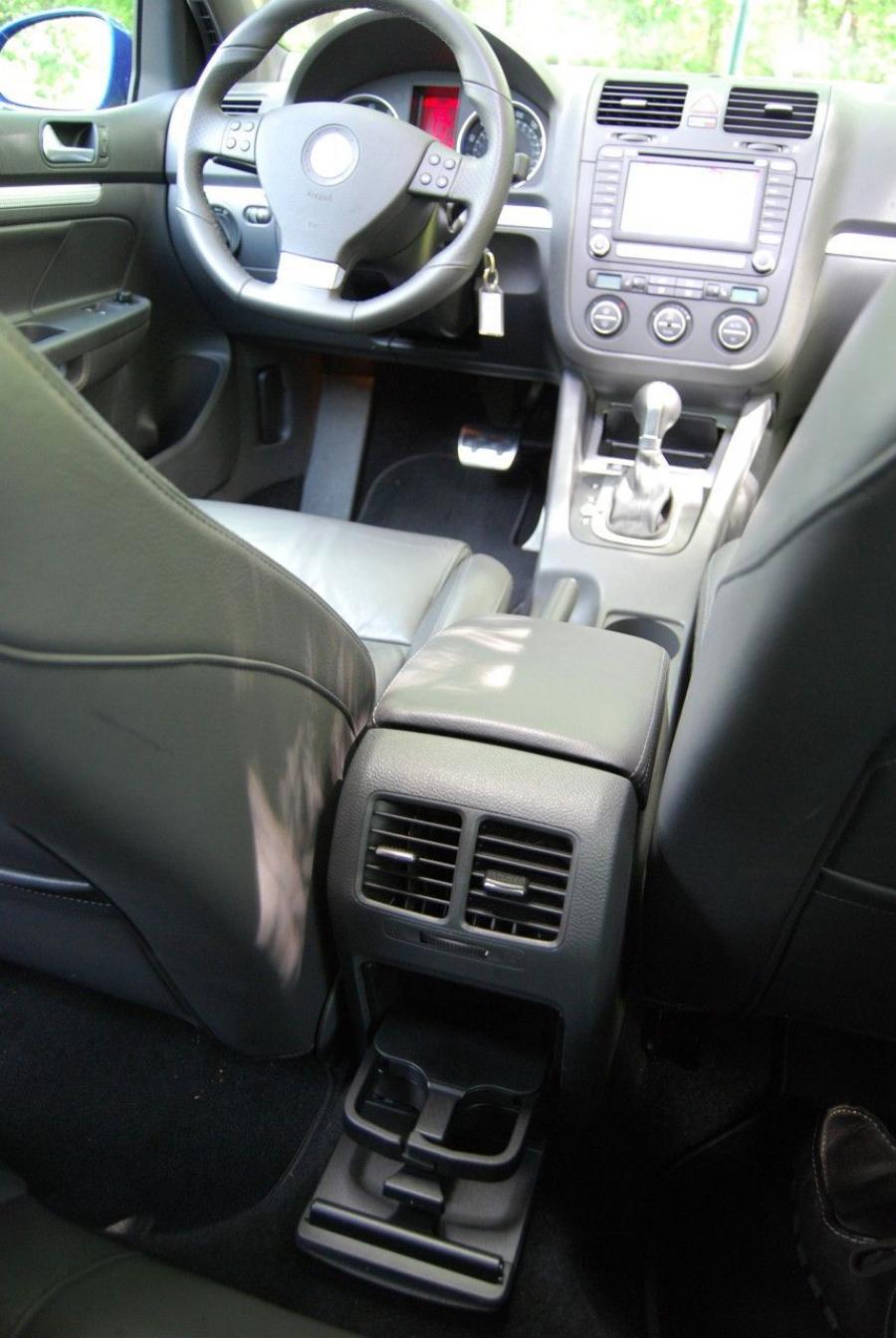  Volkswagen Golf R32 2008 года  (фото 17 из 62)